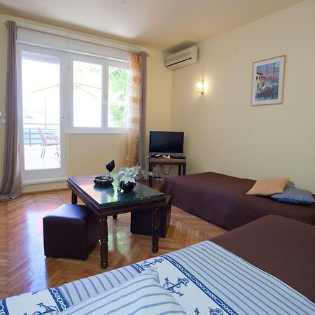 Apartments Beautiful Sandy Beach Split Quarto foto
