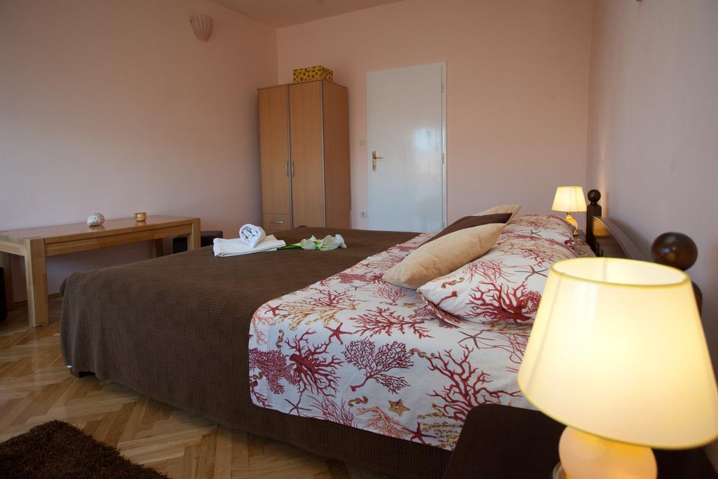Apartments Beautiful Sandy Beach Split Quarto foto