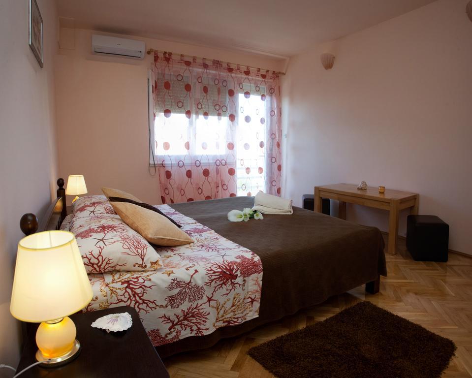 Apartments Beautiful Sandy Beach Split Quarto foto